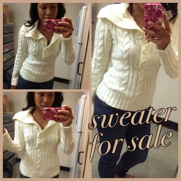 💕Cozy Cream colored turtleneck 💕