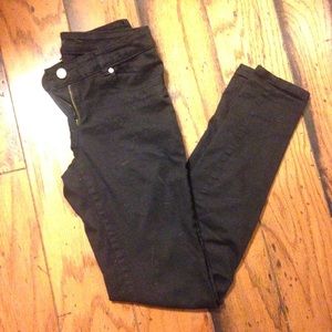 H&M black skinny jeans