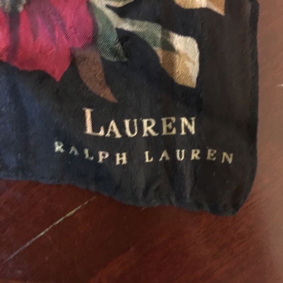 Scarf - Picture 2 of 2