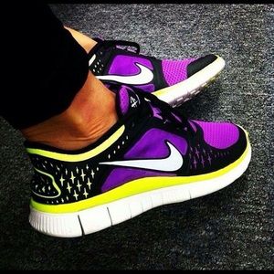 WANT.... Looking for these nikes!!!