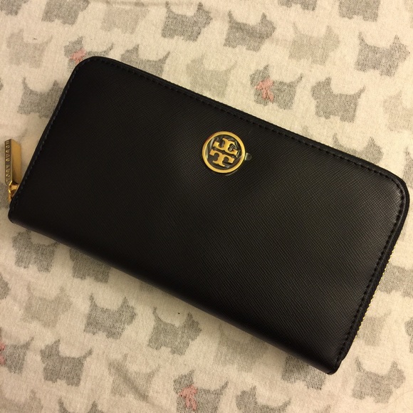 Tory Burch Robinson Small Logo Zip Continental