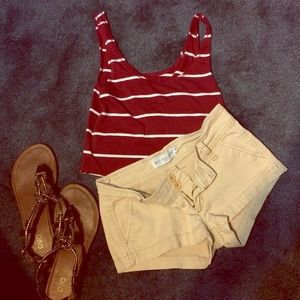 Beige Bui-Yah-Kah short shorts😋