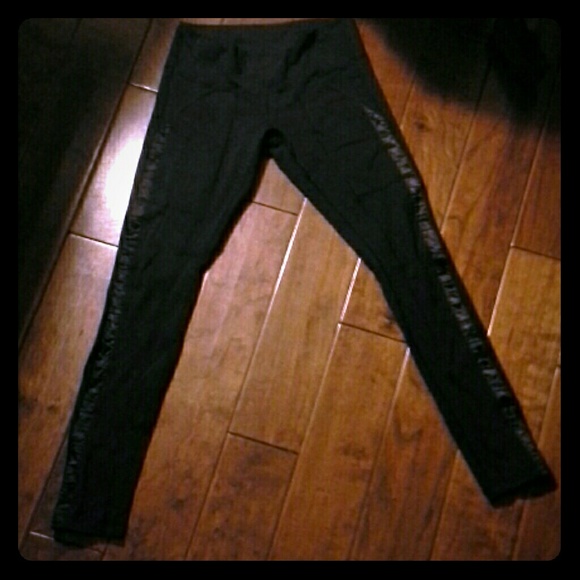 Practice Daily black lululemon yoga pants