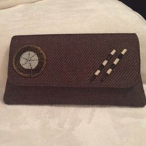 Accessory/clutch