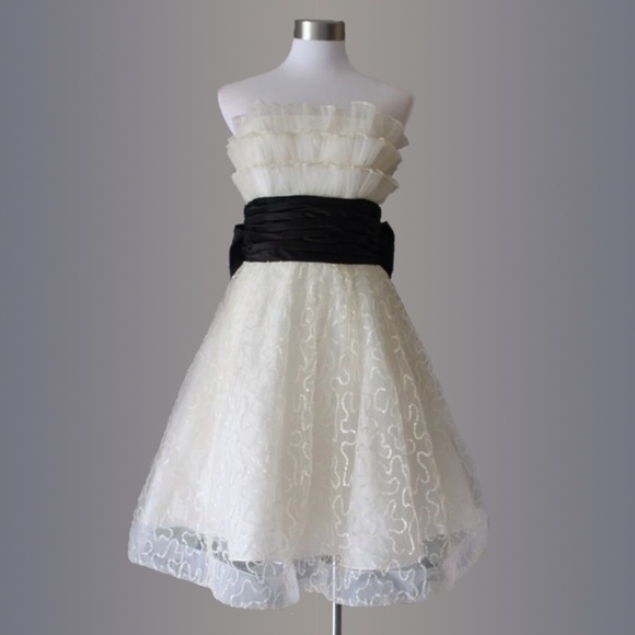 🎉HP🎉 Betsey Johnson Dress