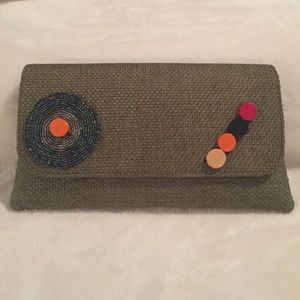 Accessory/clutch
