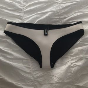 White Triangl bikini bottom