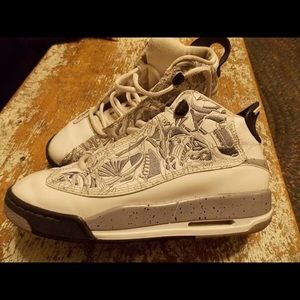 Youth Jordan's