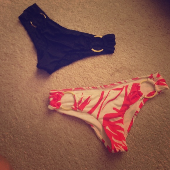 2 vs bikini bottoms