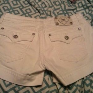 Cute Miss Me white shorts