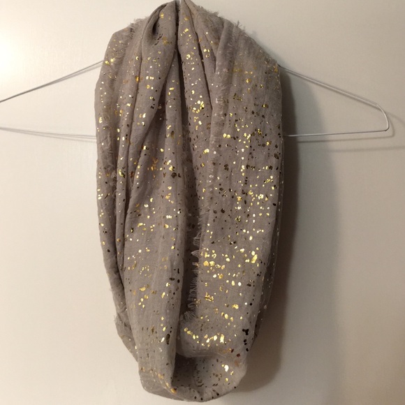 NWT tan & gold lightweight linen scarf.