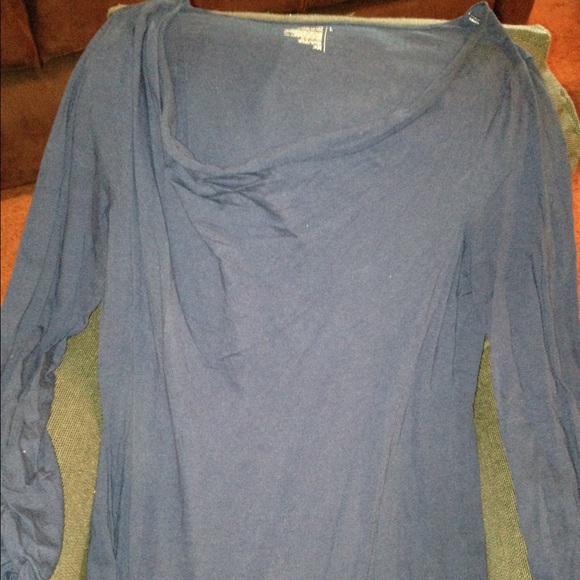 3 long sleeve tees - Picture 4 of 4