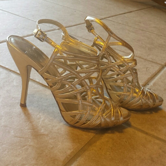 BCBG Heals