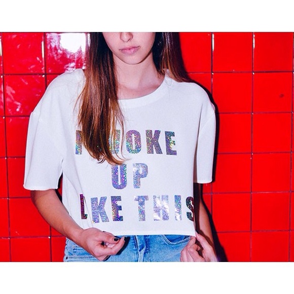 🌲Buy 1 Get 1 Free🌲 Hologram Crop-Top - Picture 3 of 3