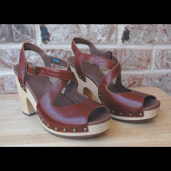 💟UGG💟 Nadia sandals