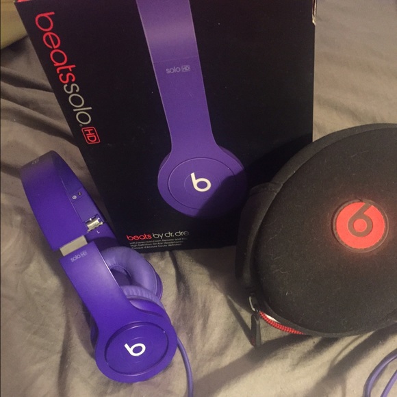 Beats solo HD headphones