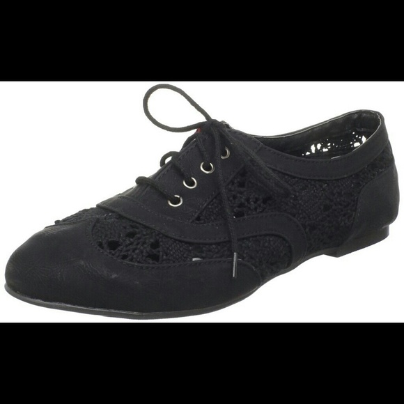 wanted oxford shoes wanted trade black oxford shoes from marlenne s closet wanted oxford shoes wanted trade black oxford shoes from marlenne s closet
