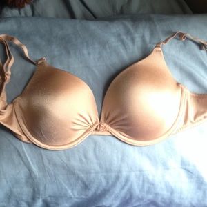 Beige w/ accent flower 38B Push Up! 🌟