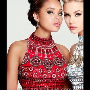 ❌LOOKING FOR❌ SHERRI HILL TWO PIECE DRESS RED❤️