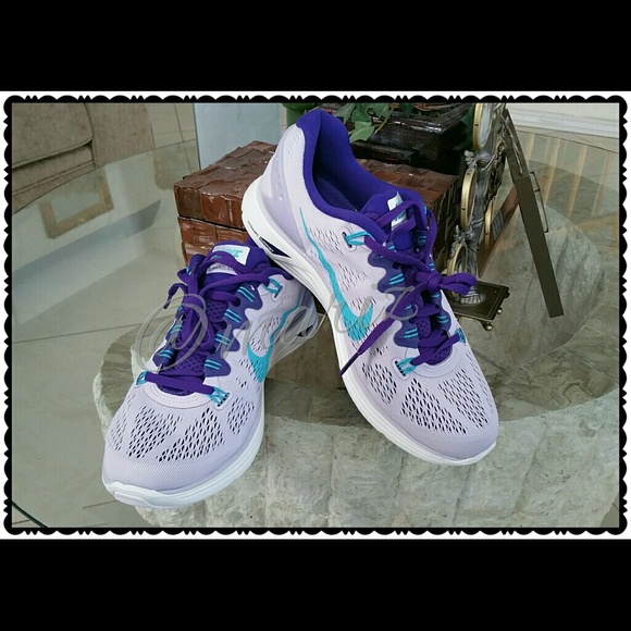 Nike Shoes - SALE! NIB Nike Lunarglide 5+. FIRM