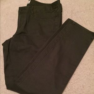 Old navy army green colored skinny pants/jeans