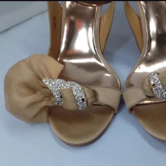 71% off badgley mischka shoes jewel bow accent satin 95 m | posh