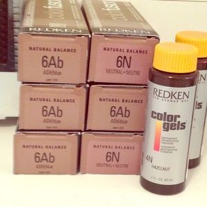 Hair stuff color and 2 brushes reserved lm1230