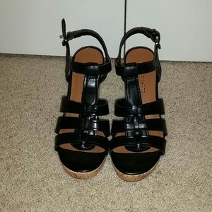 Black wedge shoes