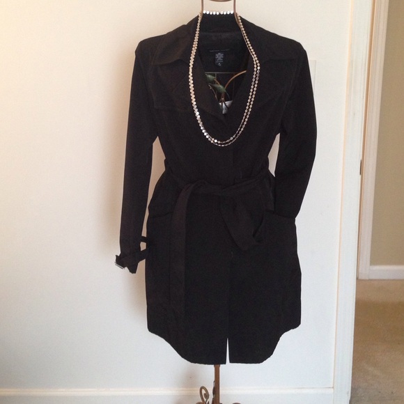 Barley used black trench rain jacket