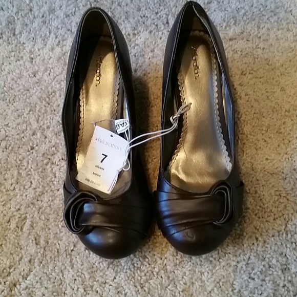 Brown wedge shoes