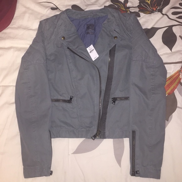 Gap Quilted Jacket size 0 - Perfect for Spring! 💐