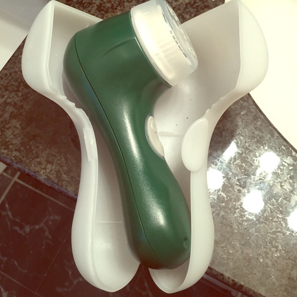 Clarisonic Mia 2, emerald. Gently/rarely used
