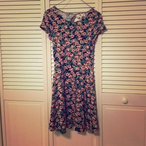 Floral dress, new, never worn with ticket on