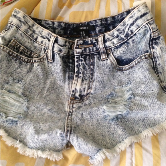 Cut off shorts size 24