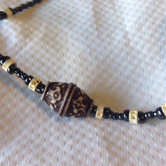 Beaded Necklace - Picture 1 of 4