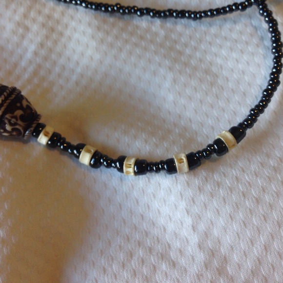 Beaded Necklace - Picture 4 of 4