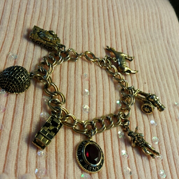 Army bracelet.  VINTAGE.