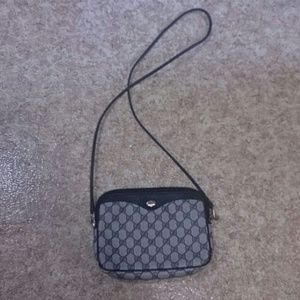 More pics of Gucci Crossbody