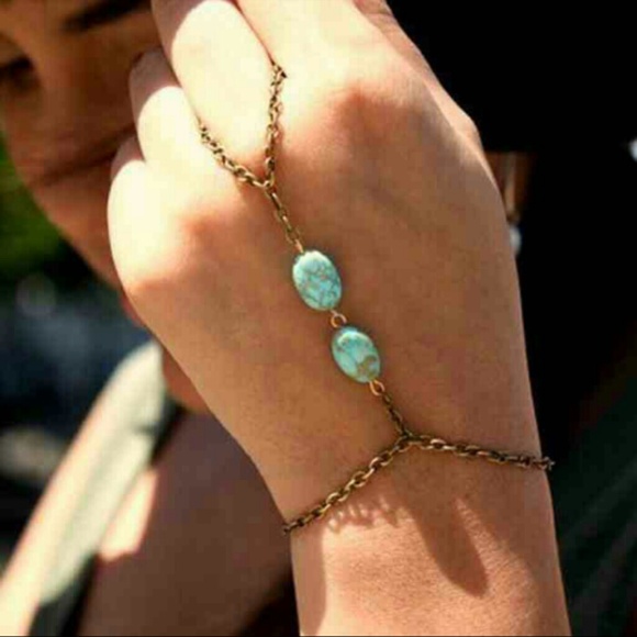 Jewelry - Finger bracelet