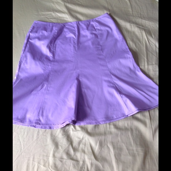 Skirt with zipper on side**Weekend sale** - Picture 1 of 3