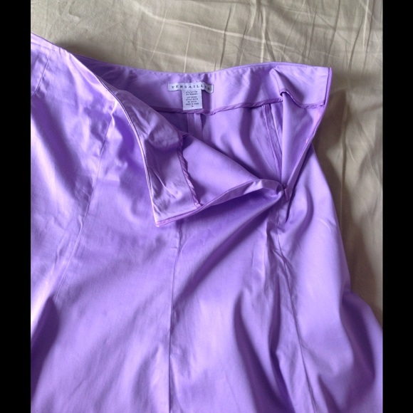 Skirt with zipper on side**Weekend sale** - Picture 2 of 3