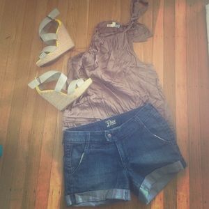 Diva cuffed Jean shorts