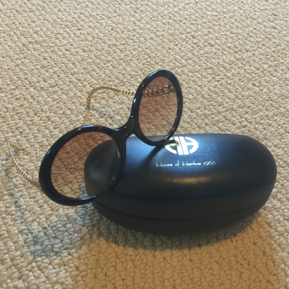 House of Harlow 1960 sunnies!!!