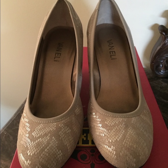 6.5 wedge sandal Vanell