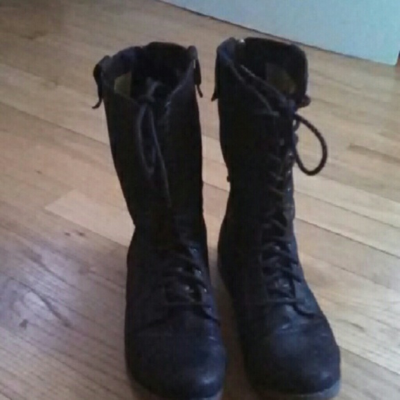Black boots