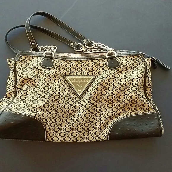 Guess purse