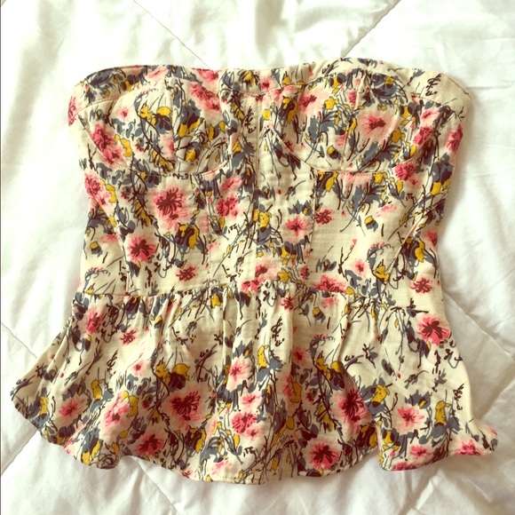 [SOLD] Floral strapless top