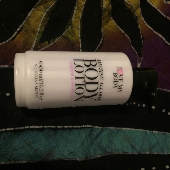 Victoria's Secret amazing body lotion