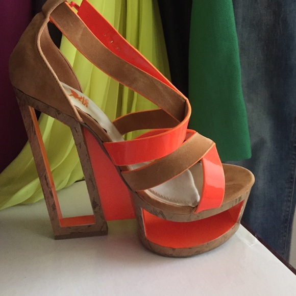 Neon Orange wedges - Picture 1 of 4