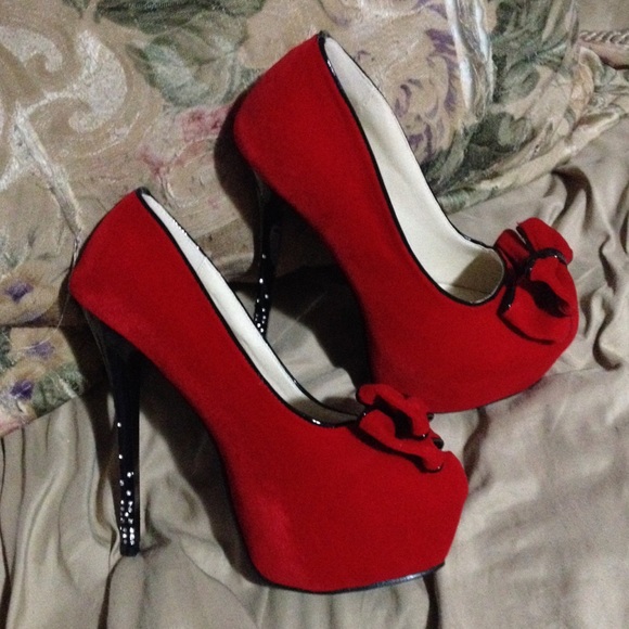 Not Your Dorothy Platform Pumps